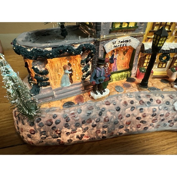 Christmas Enchanted Forest Large  Rare Collectable Village, Rotating Tree Vintag - Picture 4 of 10